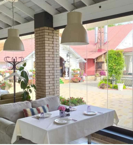 Для кафе, ресторанов, отелей и бизнеса (HoReCa) - Безрамное раздвижное остекление веранд, беседок, балконов